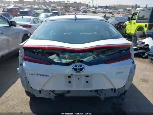 Белый Тойота Приус, объемом двигателя 1.8 л и пробегом 117 тыс. км за 7000 $, фото 16 на Automoto.ua