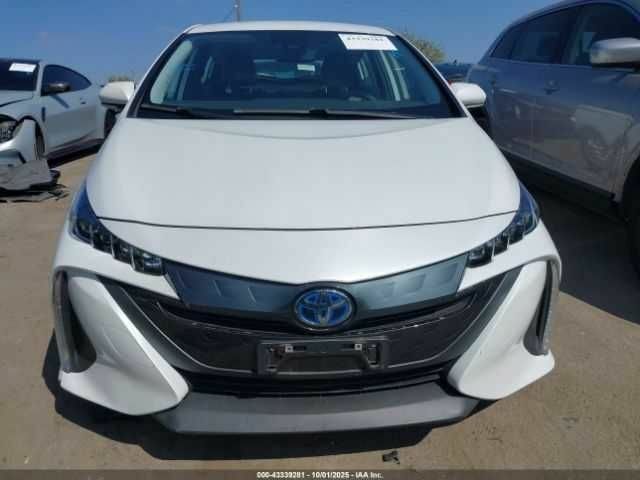 Белый Тойота Приус, объемом двигателя 1.8 л и пробегом 117 тыс. км за 7000 $, фото 12 на Automoto.ua