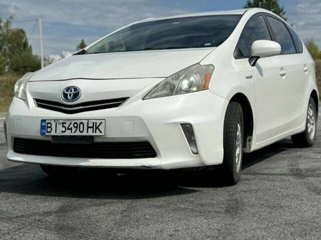 Белый Тойота Приус, объемом двигателя 1.8 л и пробегом 300 тыс. км за 9000 $, фото 6 на Automoto.ua
