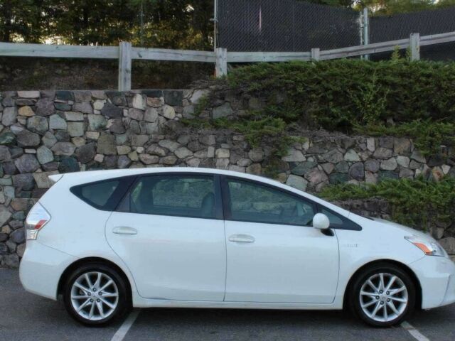 Білий Тойота Пріус, об'ємом двигуна 1.8 л та пробігом 82 тис. км за 4000 $, фото 5 на Automoto.ua