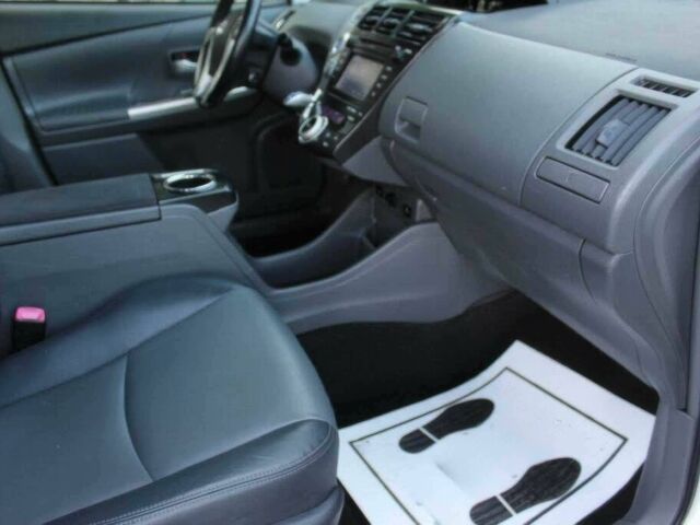 Білий Тойота Пріус, об'ємом двигуна 1.8 л та пробігом 82 тис. км за 4000 $, фото 7 на Automoto.ua