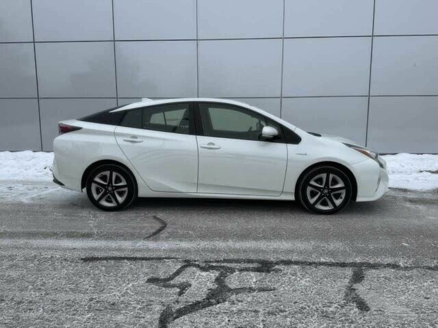 Білий Тойота Пріус, об'ємом двигуна 1.8 л та пробігом 75 тис. км за 8000 $, фото 2 на Automoto.ua