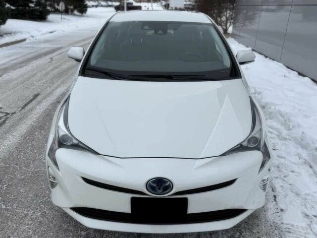 Білий Тойота Пріус, об'ємом двигуна 1.8 л та пробігом 75 тис. км за 8000 $, фото 1 на Automoto.ua