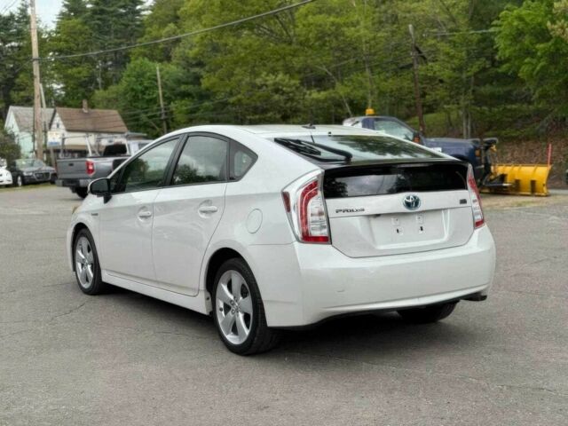 Білий Тойота Пріус, об'ємом двигуна 1.8 л та пробігом 71 тис. км за 7900 $, фото 2 на Automoto.ua