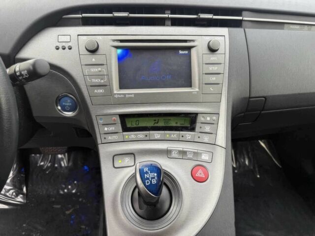 Білий Тойота Пріус, об'ємом двигуна 1.8 л та пробігом 79 тис. км за 6500 $, фото 6 на Automoto.ua