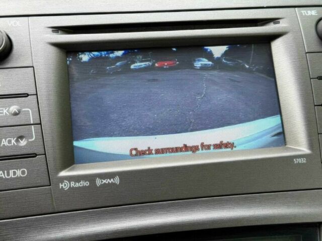 Білий Тойота Пріус, об'ємом двигуна 1.8 л та пробігом 71 тис. км за 7900 $, фото 6 на Automoto.ua