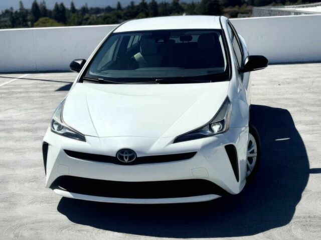 Білий Тойота Пріус, об'ємом двигуна 1.8 л та пробігом 32 тис. км за 15000 $, фото 2 на Automoto.ua