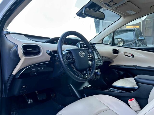 Белый Тойота Приус, объемом двигателя 1.8 л и пробегом 16 тыс. км за 12000 $, фото 7 на Automoto.ua