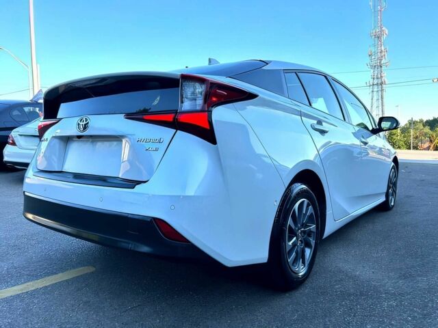 Белый Тойота Приус, объемом двигателя 1.8 л и пробегом 16 тыс. км за 12000 $, фото 3 на Automoto.ua