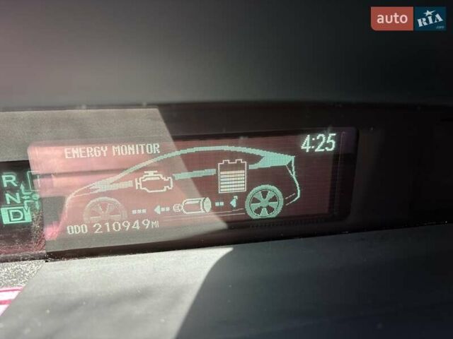 Бежевий Тойота Пріус, об'ємом двигуна 1.8 л та пробігом 336 тис. км за 9200 $, фото 17 на Automoto.ua