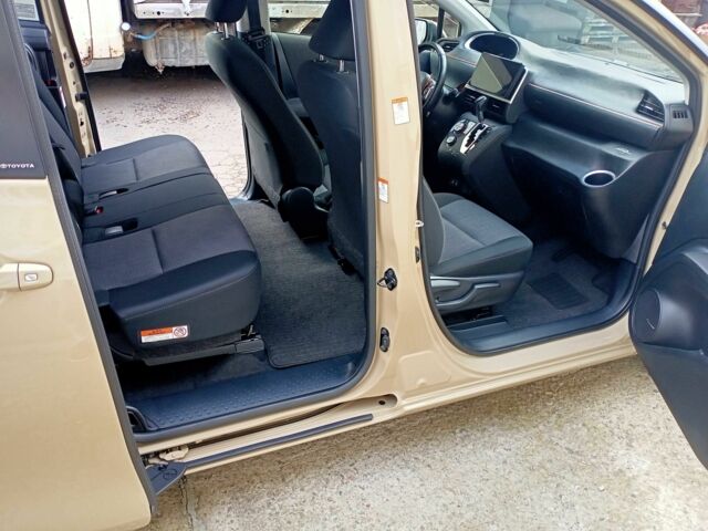 Бежевый Тойота Приус, объемом двигателя 1.5 л и пробегом 60 тыс. км за 16500 $, фото 20 на Automoto.ua