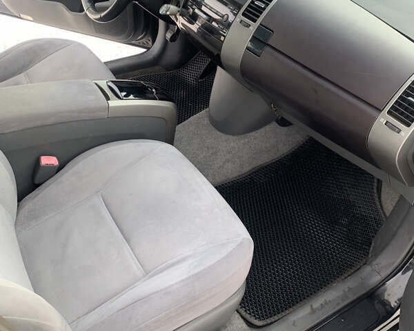 Черный Тойота Приус, объемом двигателя 1.5 л и пробегом 232 тыс. км за 7000 $, фото 9 на Automoto.ua