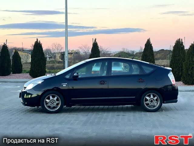 Черный Тойота Приус, объемом двигателя 1.5 л и пробегом 361 тыс. км за 6800 $, фото 3 на Automoto.ua