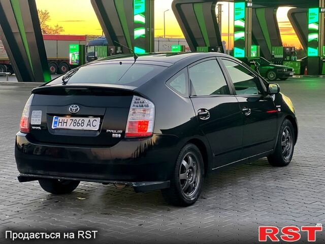 Черный Тойота Приус, объемом двигателя 1.5 л и пробегом 361 тыс. км за 6800 $, фото 6 на Automoto.ua