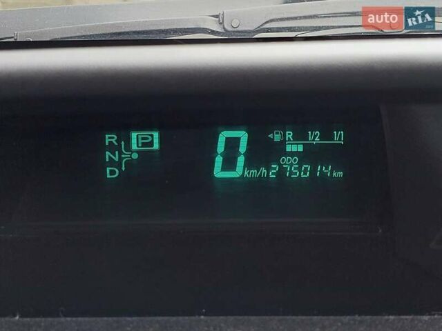 Черный Тойота Приус, объемом двигателя 1.5 л и пробегом 276 тыс. км за 8000 $, фото 13 на Automoto.ua