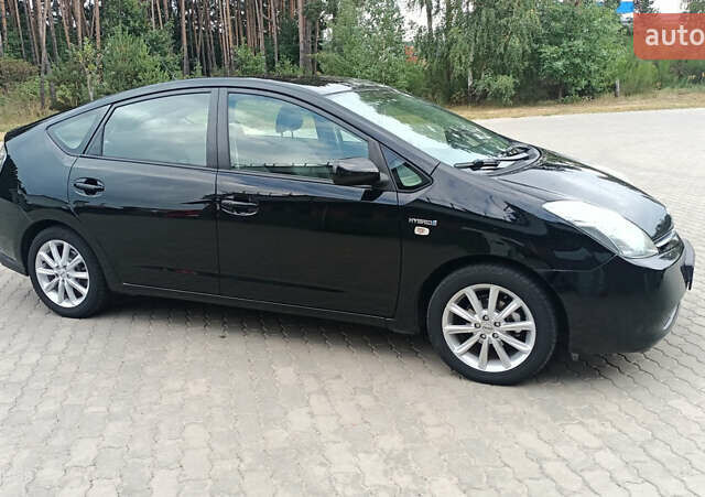 Черный Тойота Приус, объемом двигателя 1.5 л и пробегом 211 тыс. км за 7400 $, фото 3 на Automoto.ua