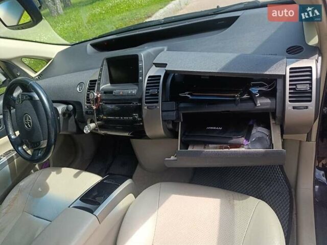 Черный Тойота Приус, объемом двигателя 1.5 л и пробегом 442 тыс. км за 6200 $, фото 24 на Automoto.ua