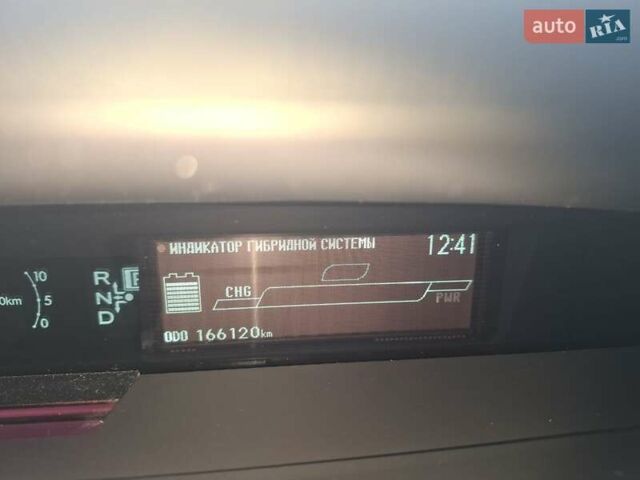 Чорний Тойота Пріус, об'ємом двигуна 1.8 л та пробігом 166 тис. км за 10800 $, фото 7 на Automoto.ua