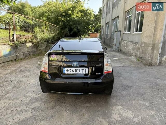 Черный Тойота Приус, объемом двигателя 1.8 л и пробегом 280 тыс. км за 10000 $, фото 6 на Automoto.ua