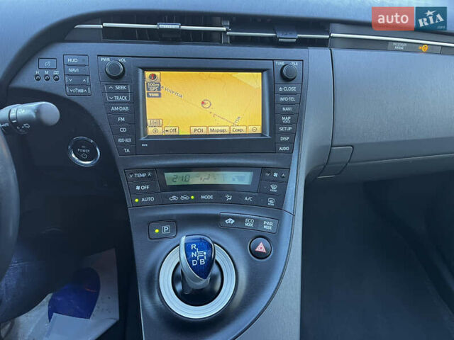 Черный Тойота Приус, объемом двигателя 1.8 л и пробегом 270 тыс. км за 10799 $, фото 26 на Automoto.ua