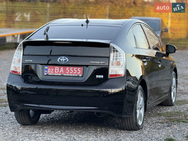 Черный Тойота Приус, объемом двигателя 1.8 л и пробегом 245 тыс. км за 11999 $, фото 3 на Automoto.ua