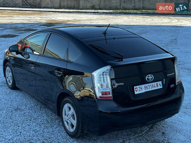Черный Тойота Приус, объемом двигателя 1.8 л и пробегом 270 тыс. км за 10799 $, фото 12 на Automoto.ua