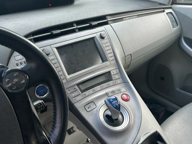 Черный Тойота Приус, объемом двигателя 1.8 л и пробегом 200 тыс. км за 7900 $, фото 5 на Automoto.ua