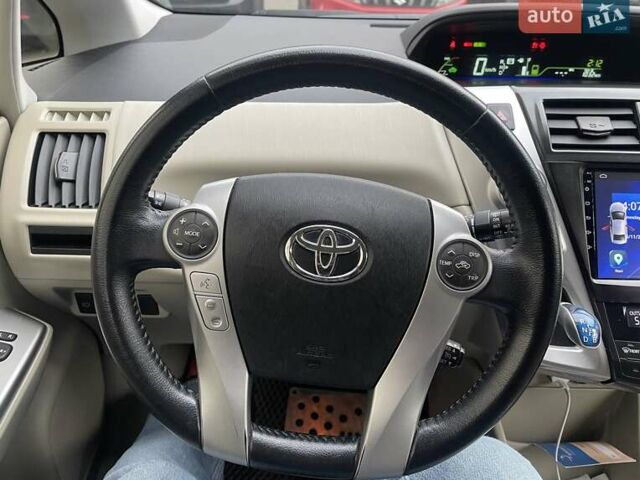 Черный Тойота Приус, объемом двигателя 1.8 л и пробегом 190 тыс. км за 13100 $, фото 9 на Automoto.ua