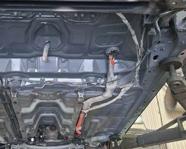 Черный Тойота Приус, объемом двигателя 1.8 л и пробегом 190 тыс. км за 13100 $, фото 16 на Automoto.ua