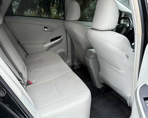 Черный Тойота Приус, объемом двигателя 1.8 л и пробегом 123 тыс. км за 12400 $, фото 67 на Automoto.ua