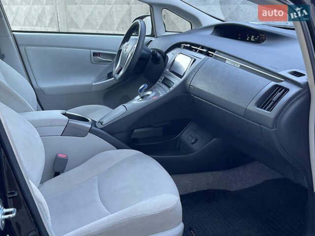 Черный Тойота Приус, объемом двигателя 1.8 л и пробегом 74 тыс. км за 13400 $, фото 33 на Automoto.ua