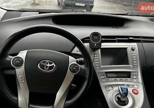 Черный Тойота Приус, объемом двигателя 1.8 л и пробегом 101 тыс. км за 10800 $, фото 8 на Automoto.ua