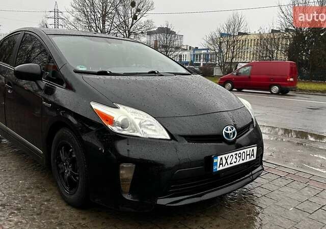 Черный Тойота Приус, объемом двигателя 1.8 л и пробегом 101 тыс. км за 10800 $, фото 2 на Automoto.ua
