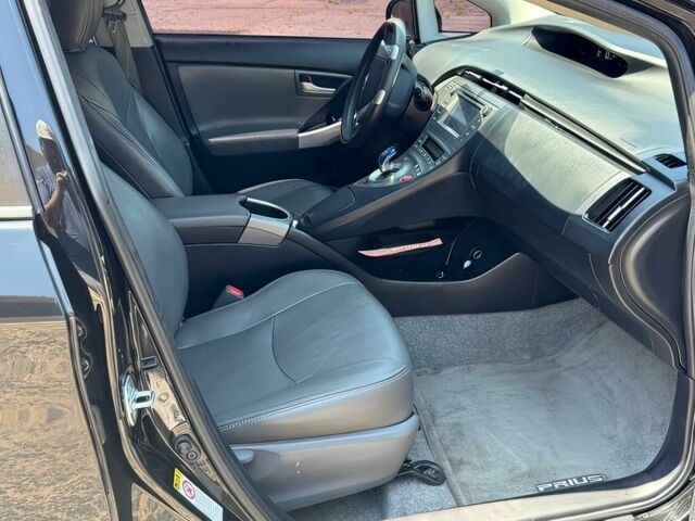 Черный Тойота Приус, объемом двигателя 1.8 л и пробегом 90 тыс. км за 3400 $, фото 12 на Automoto.ua