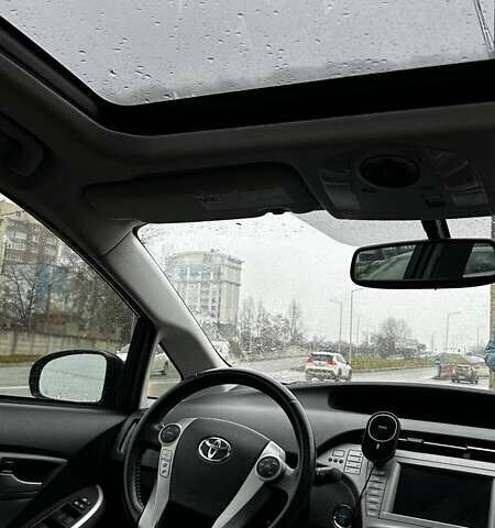 Черный Тойота Приус, объемом двигателя 1.8 л и пробегом 101 тыс. км за 10800 $, фото 7 на Automoto.ua