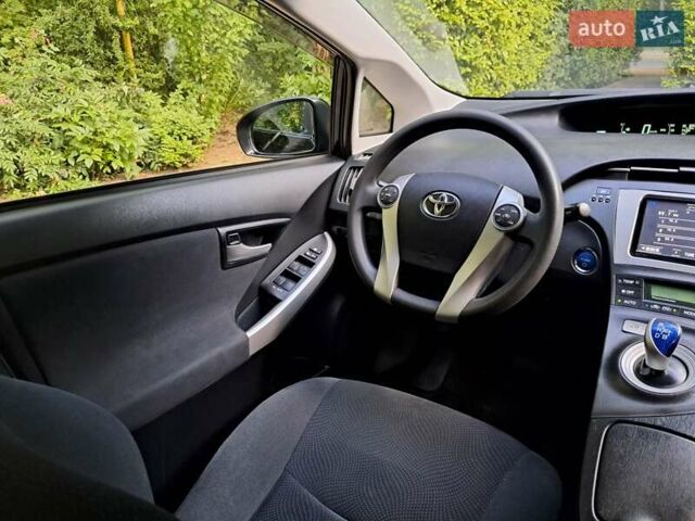 Черный Тойота Приус, объемом двигателя 1.8 л и пробегом 139 тыс. км за 12900 $, фото 32 на Automoto.ua
