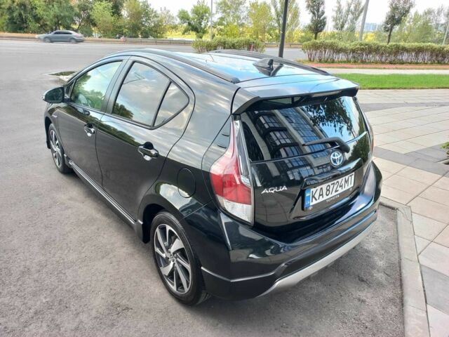 Тойота Пріус 2015 у Києві на Automoto.ua Чорний Тойота Пріус, об'ємом двигуна 1.5 л та пробігом 88 тис. км за 12900 $, фото 6 на Automoto.ua