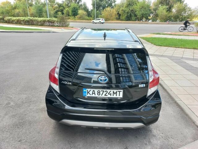 Тойота Пріус 2015 у Києві на Automoto.ua Чорний Тойота Пріус, об'ємом двигуна 1.5 л та пробігом 88 тис. км за 12900 $, фото 5 на Automoto.ua