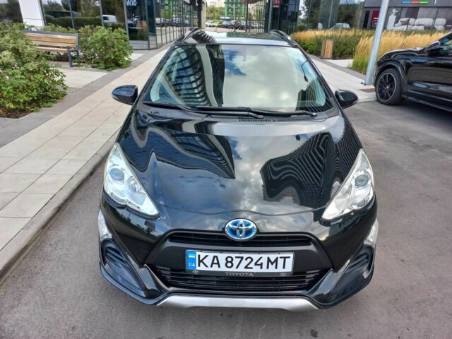 Тойота Пріус 2015 у Києві на Automoto.ua Чорний Тойота Пріус, об'ємом двигуна 1.5 л та пробігом 88 тис. км за 12900 $, фото 1 на Automoto.ua