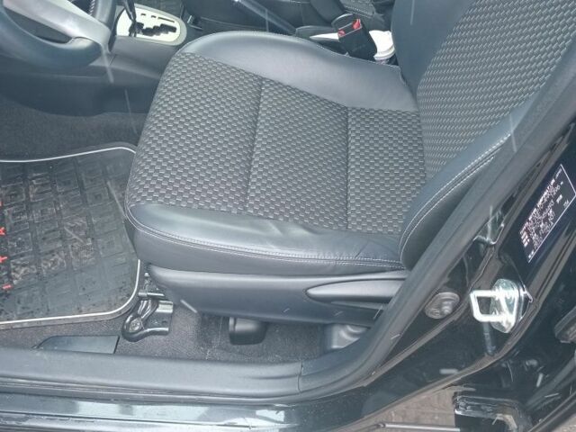 Черный Тойота Приус, объемом двигателя 1.5 л и пробегом 75 тыс. км за 12500 $, фото 3 на Automoto.ua