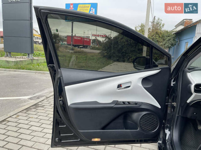 Черный Тойота Приус, объемом двигателя 1.8 л и пробегом 218 тыс. км за 15500 $, фото 32 на Automoto.ua