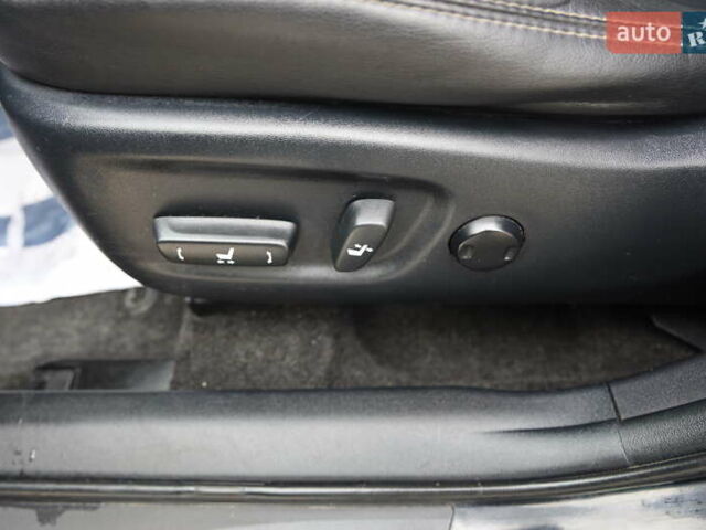 Черный Тойота Приус, объемом двигателя 1.8 л и пробегом 225 тыс. км за 15800 $, фото 14 на Automoto.ua