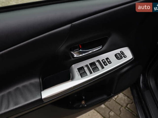 Черный Тойота Приус, объемом двигателя 1.8 л и пробегом 225 тыс. км за 15800 $, фото 12 на Automoto.ua