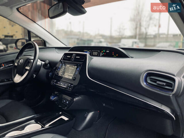 Черный Тойота Приус, объемом двигателя 1.8 л и пробегом 172 тыс. км за 18900 $, фото 25 на Automoto.ua