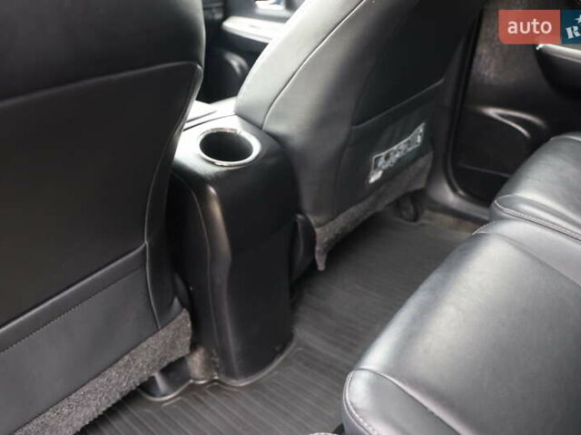 Черный Тойота Приус, объемом двигателя 1.8 л и пробегом 225 тыс. км за 15800 $, фото 25 на Automoto.ua