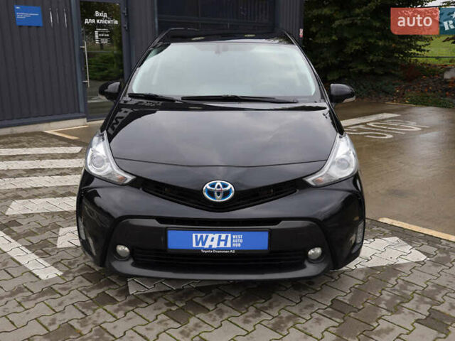 Черный Тойота Приус, объемом двигателя 1.8 л и пробегом 225 тыс. км за 15800 $, фото 2 на Automoto.ua