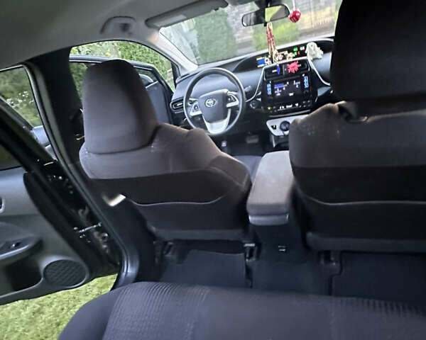 Черный Тойота Приус, объемом двигателя 1.8 л и пробегом 119 тыс. км за 15750 $, фото 42 на Automoto.ua