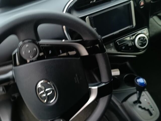 Чорний Тойота Пріус, об'ємом двигуна 1.5 л та пробігом 119 тис. км за 13000 $, фото 6 на Automoto.ua