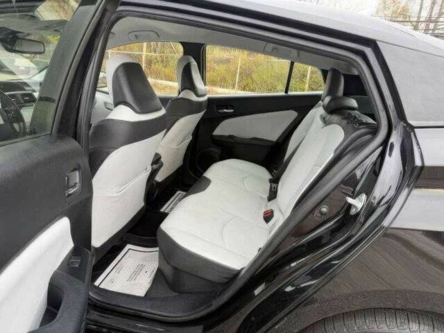 Черный Тойота Приус, объемом двигателя 1.8 л и пробегом 99 тыс. км за 11000 $, фото 9 на Automoto.ua