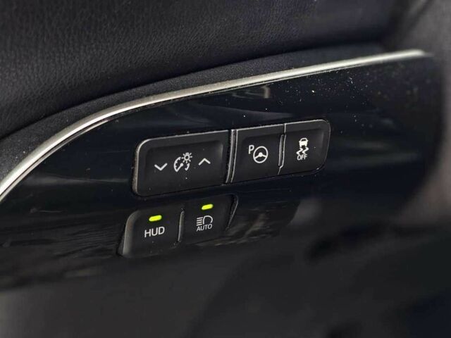 Черный Тойота Приус, объемом двигателя 0 л и пробегом 101 тыс. км за 12200 $, фото 13 на Automoto.ua